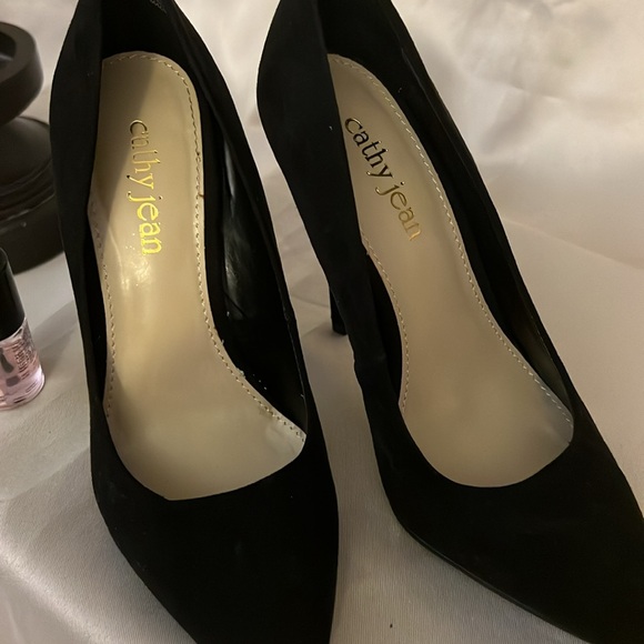 Cathy Jean black suede pointed toe pumps size 7.5 - Picture 2 of 12